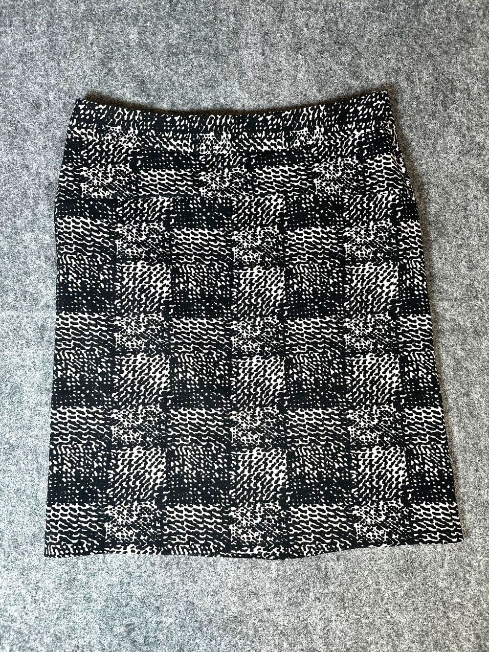 Grace Elements Pencil Skirt 8 Black White Geometric Office Career Corporate Work